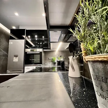 Luxury Black And White Interior Apartments Kalamata Exterior foto