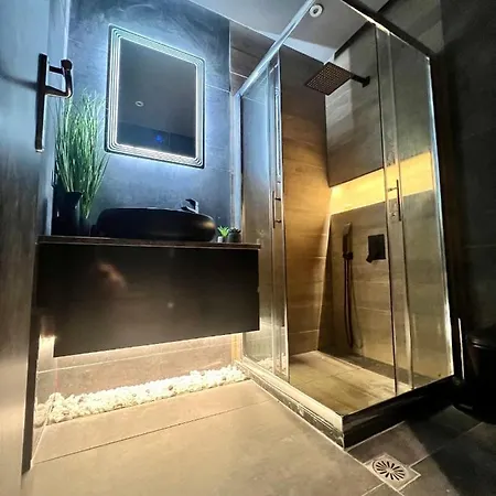 Luxury Black And White Interior Apartments Kalamata Exterior foto