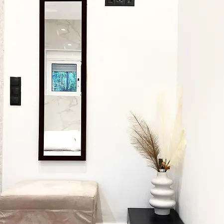Luxury Black And White Interior Apartments Kalamata Exterior foto