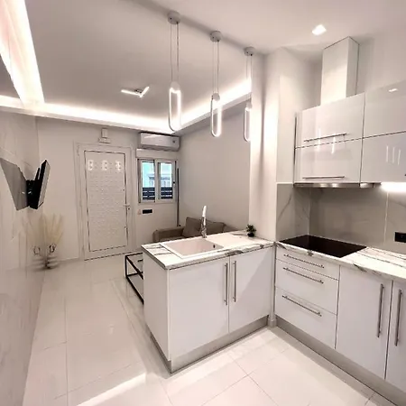 Luxury Black And White Interior Apartments Kalamata Exterior foto