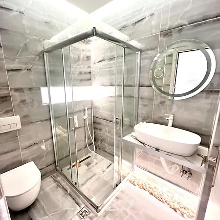 Luxury Black And White Interior Apartments Kalamata Exterior foto
